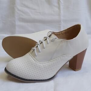 Megan Chunky Wing-Tip Size 38 7.5